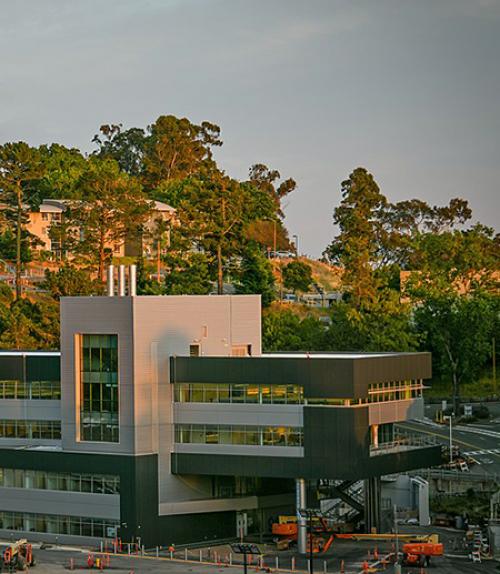  Building on a hillside